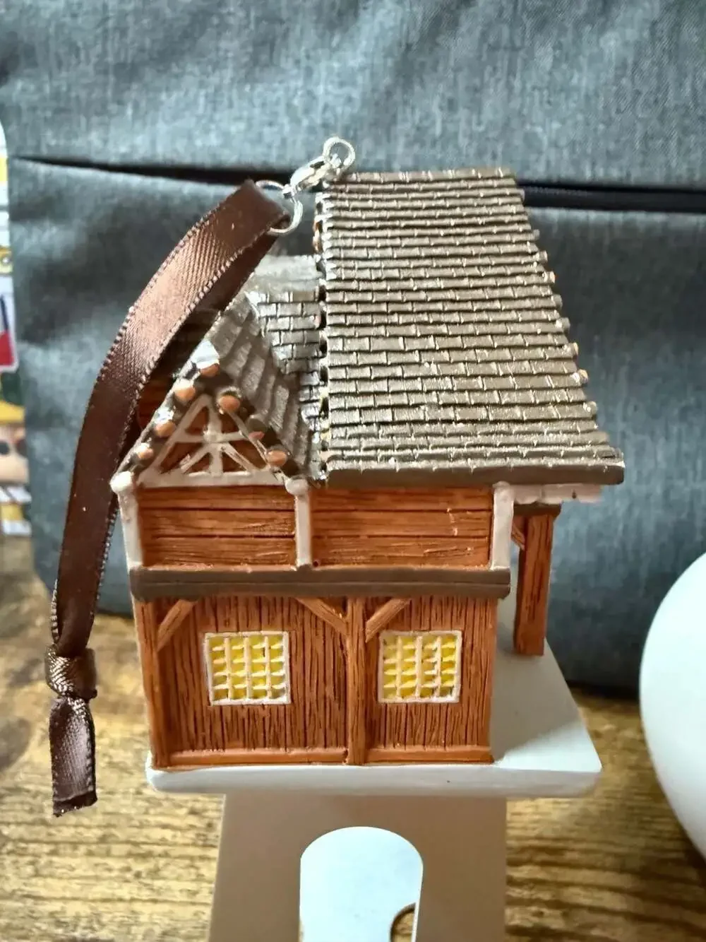 EUC Disney Parks Country Bear Jamboree Attraction House Christmas Ornament